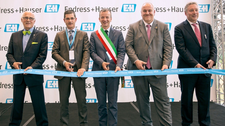 Endress+Hauser İtalya'nın yeni tesislerinin açılışı.