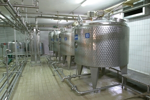 Süt üretiminde süt depolama tankları
