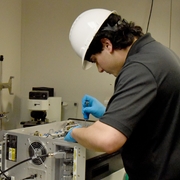 Raman analyzer installation service