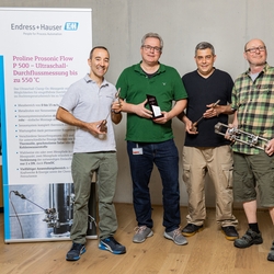 Group picture of the development team of the Proline Prosonic Flow P 500