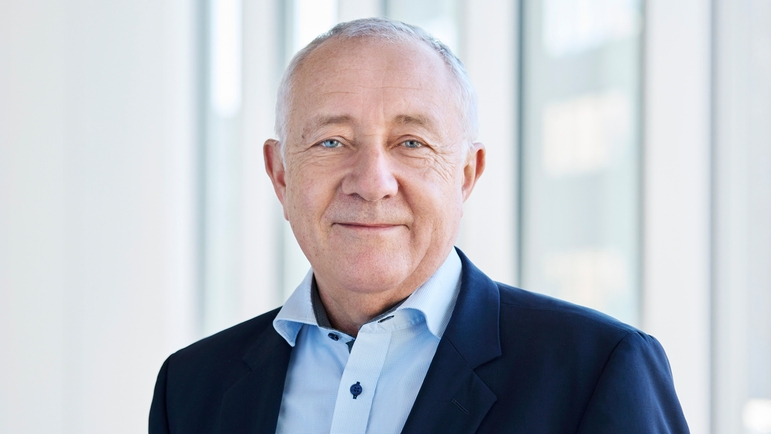 CFO Dr Luc Schultheiss 2023 yılı için iyi finansal rakamlar sundu.